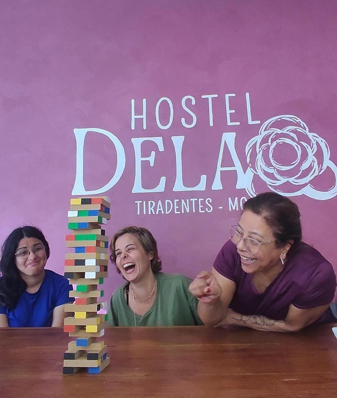 Hostel Dela Tiradentes Luaran gambar